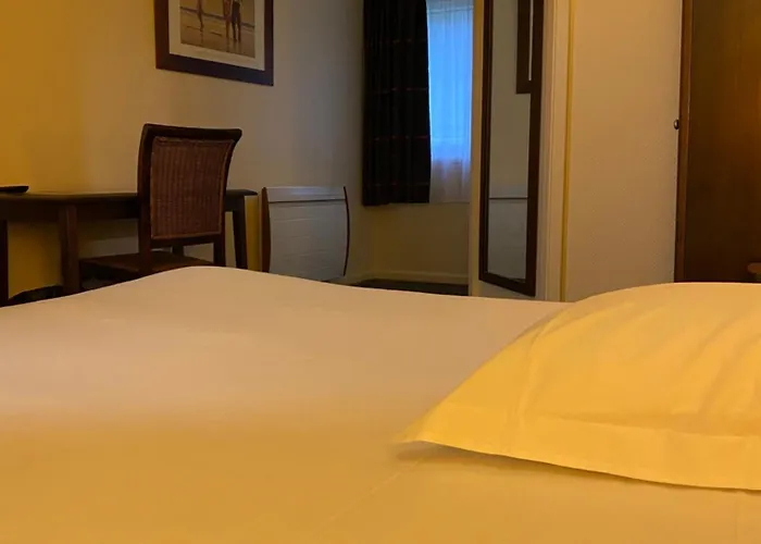 Design Le Havre Nord Отель 2*