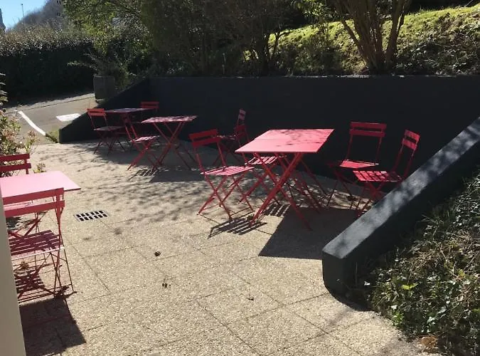 Design Le Havre Nord Отель 2*